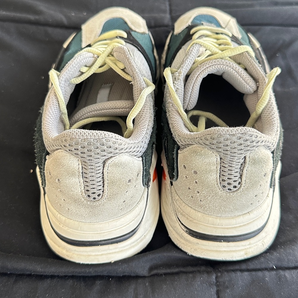 Yeezy 700 Waverunner
